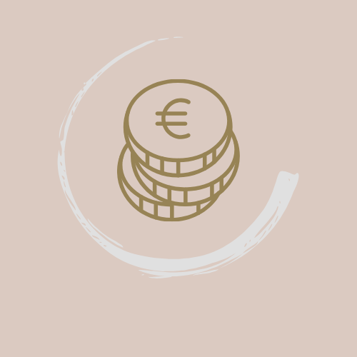 Piles de pièces de monnaie avec le symbole euro sur fond pastel représentant les frais supplémentaires 